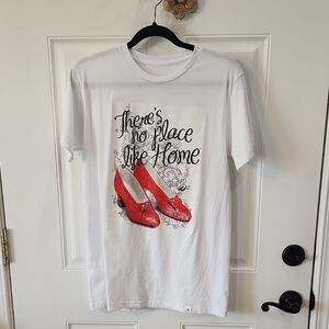 Nwot Wizard Of OZ Tshirt
